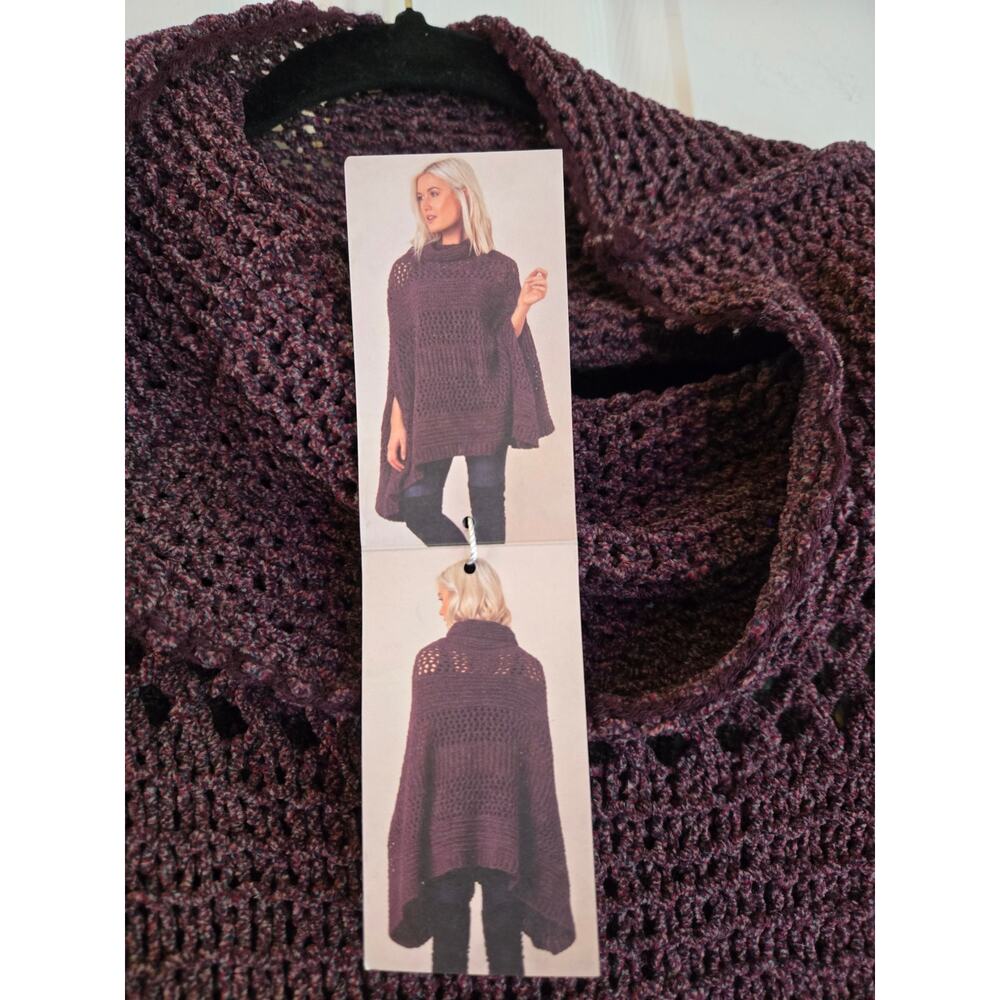 Simply Noelle Burgundy Crochet Poncho NWT One Size - Picture 3 of 9